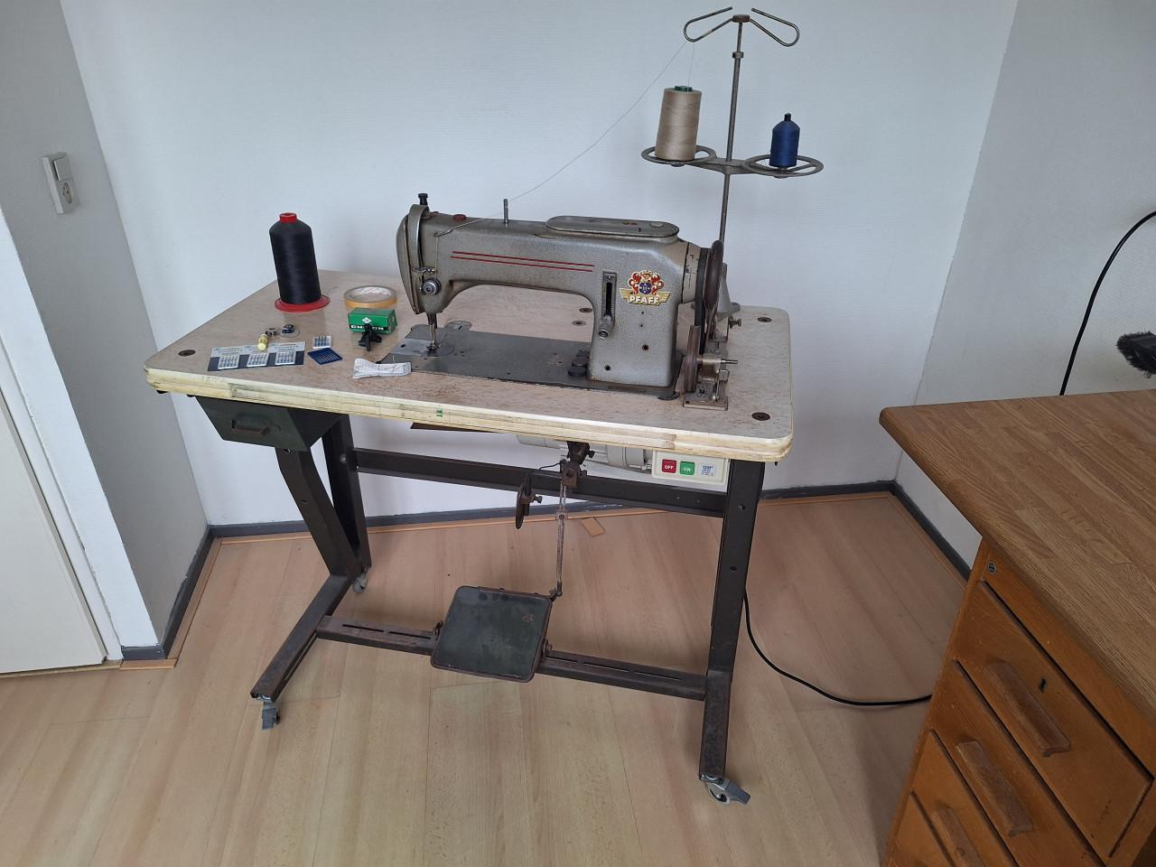 Pfaff tafel naaimachine