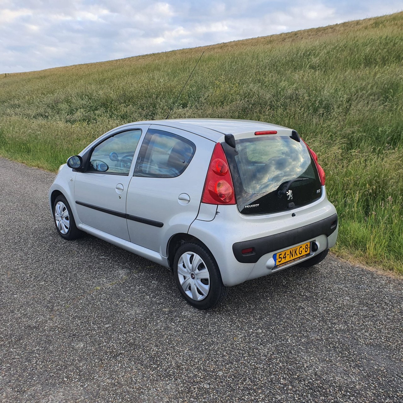 Peugeot 107 1.0-12V Urban Move 5 deurs Airco