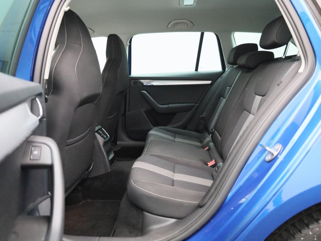 Skoda Octavia combi 1.0 tsi greentech ambition business | lmv | trekhaak | 