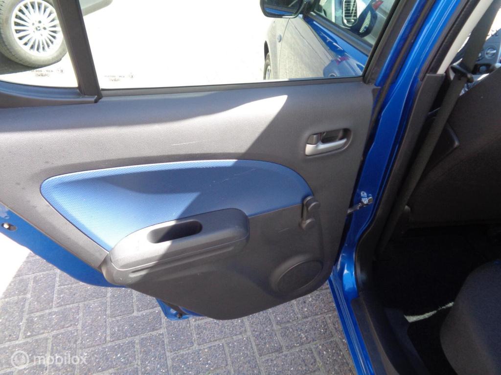 Opel Agila 1.0 edition/airco/lm velgen/donker glas/hele nette auto/slechts 