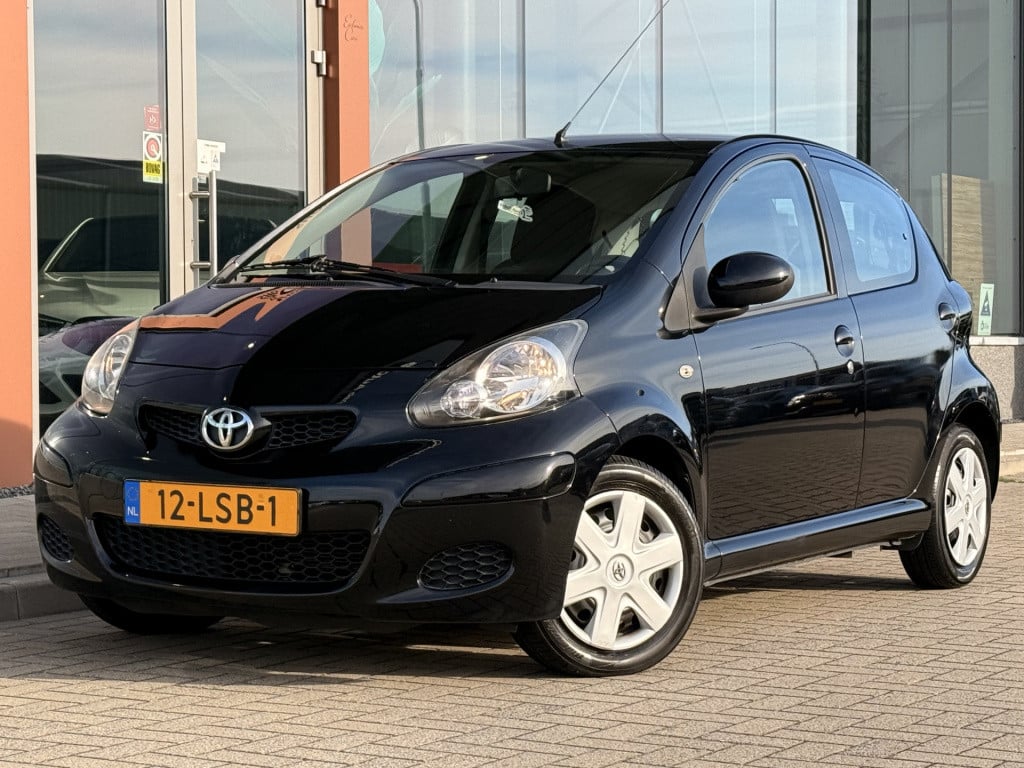 Toyota Aygo 1.0-12v comfort | 5 deurs | automaat | airco | cd - speler | el