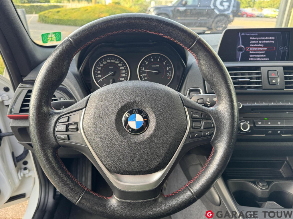 BMW 1 Serie 118i business+ sport xenon, afn. trekh. nl. auto