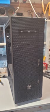 Thermaltake Core X71 Full-Tower PC Case met gehard glas
