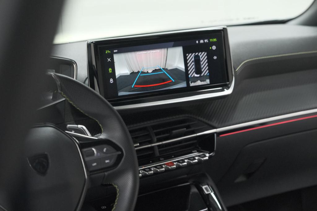 Peugeot 2008 puretech 130 eat8 gt | camera | apple carplay | parkeersensore