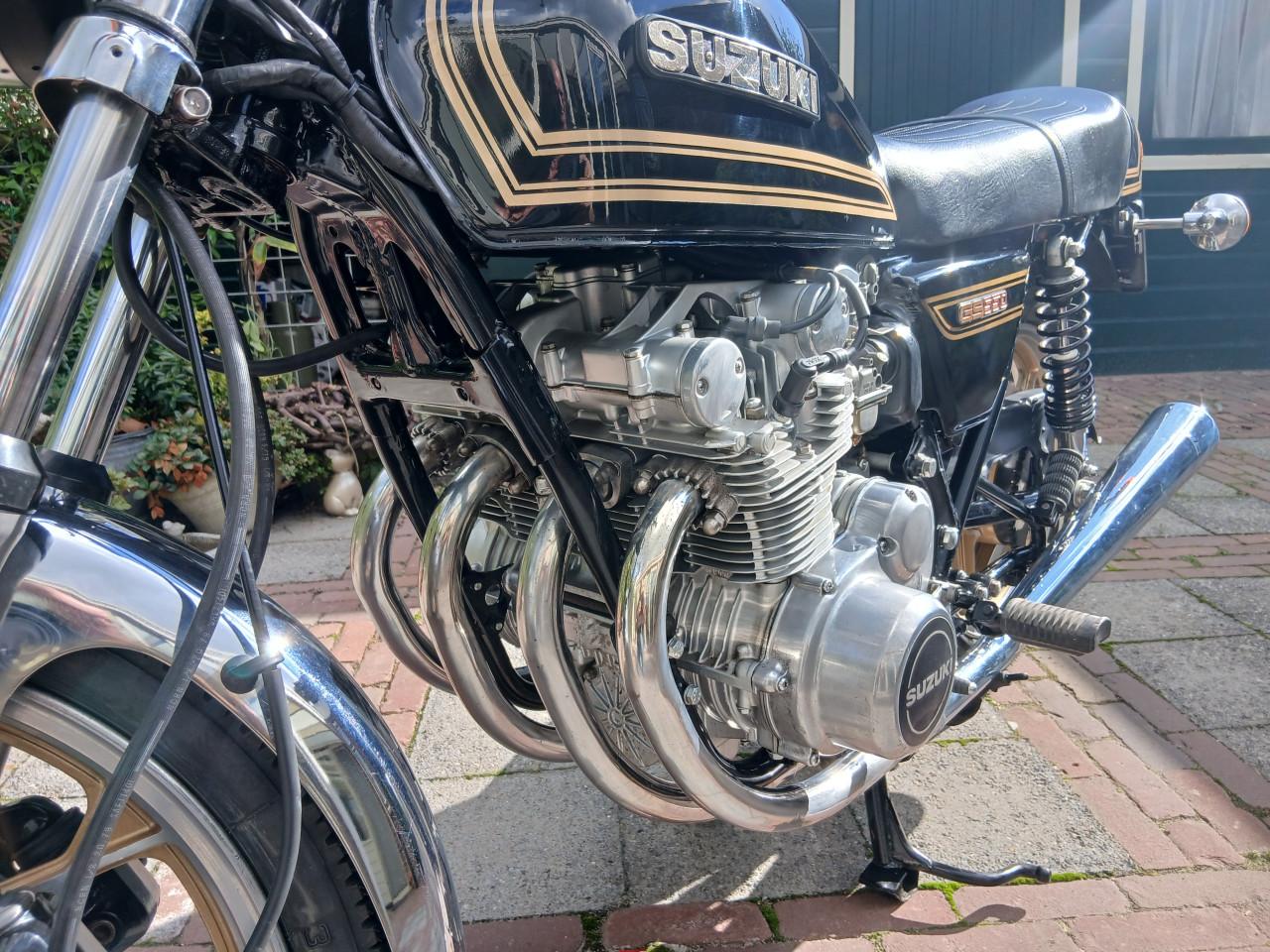 Suzuki gs 550