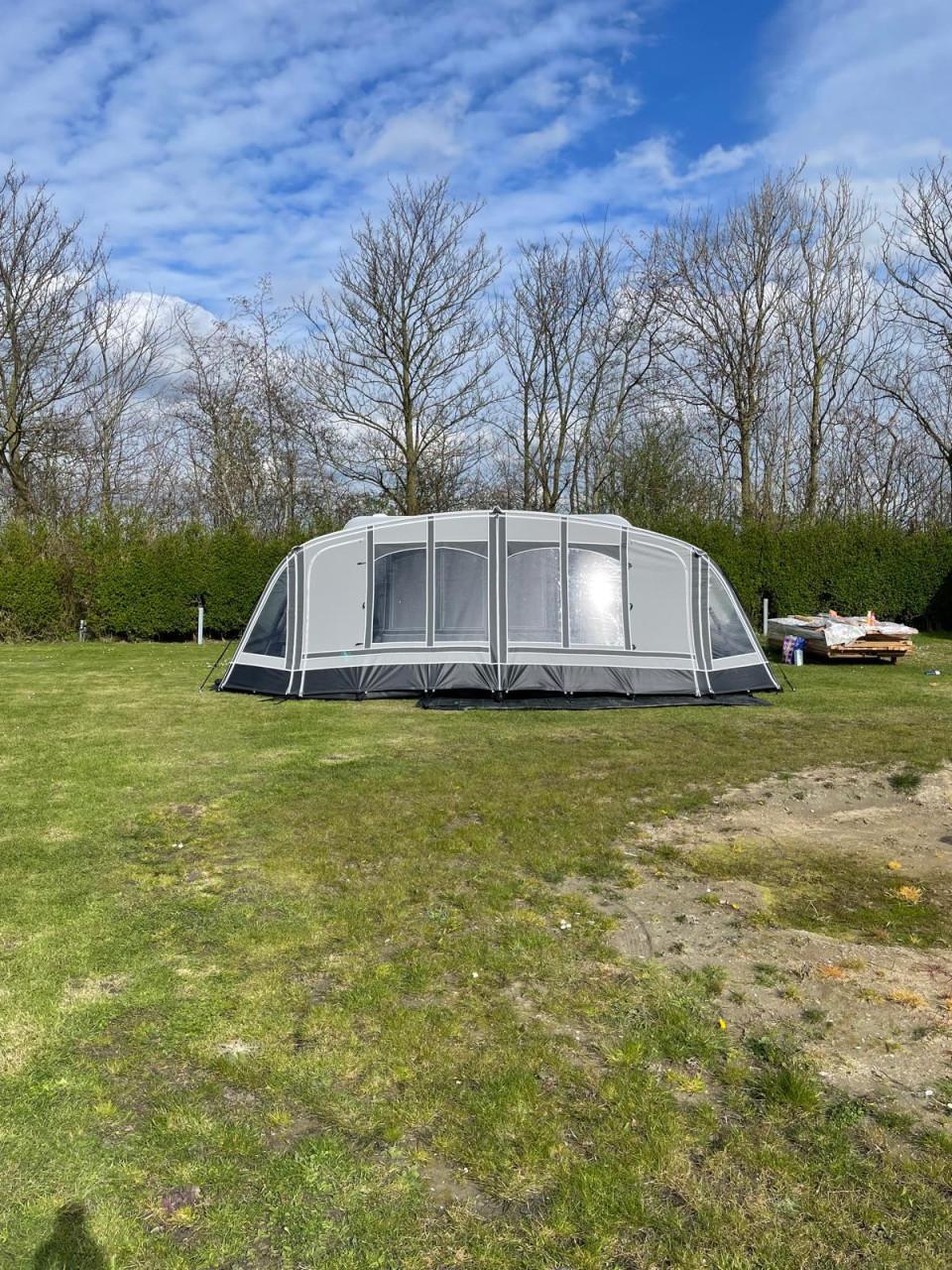 Prima onderhouden caravan (4 seizoenen gebruikt) stapelbed, 6/7 slaapplaats