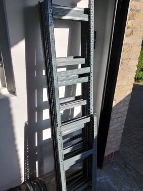 Rek voor in de schuur