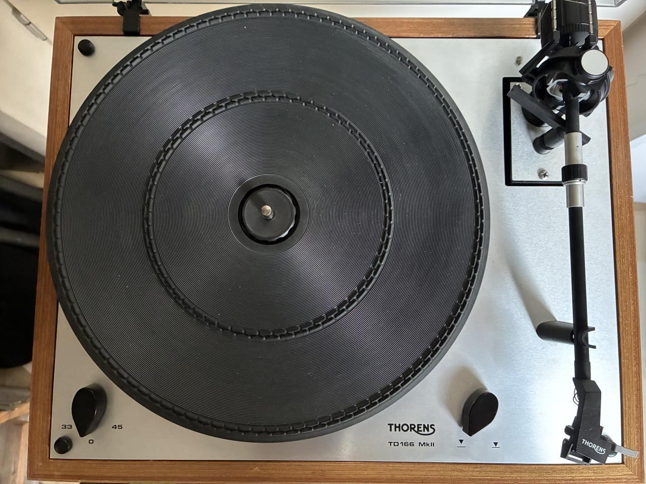 Thorens TD 166 mk 2 platenspeler.
