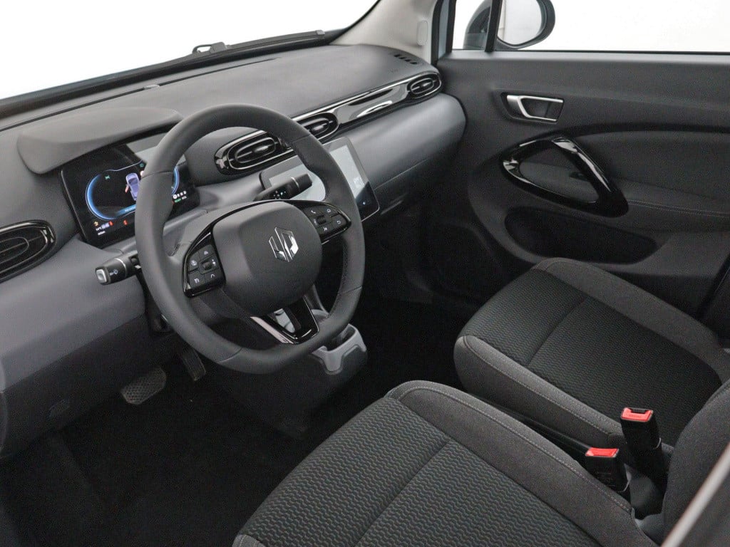Leapmotor T03 design | rijklaar | adaptive cruise control | panoramadak | a