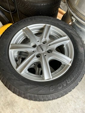FIAT 500/RIAL 7 SPAAKS VELGEN - VREDESTEIN SNOWTRAC BANDEN