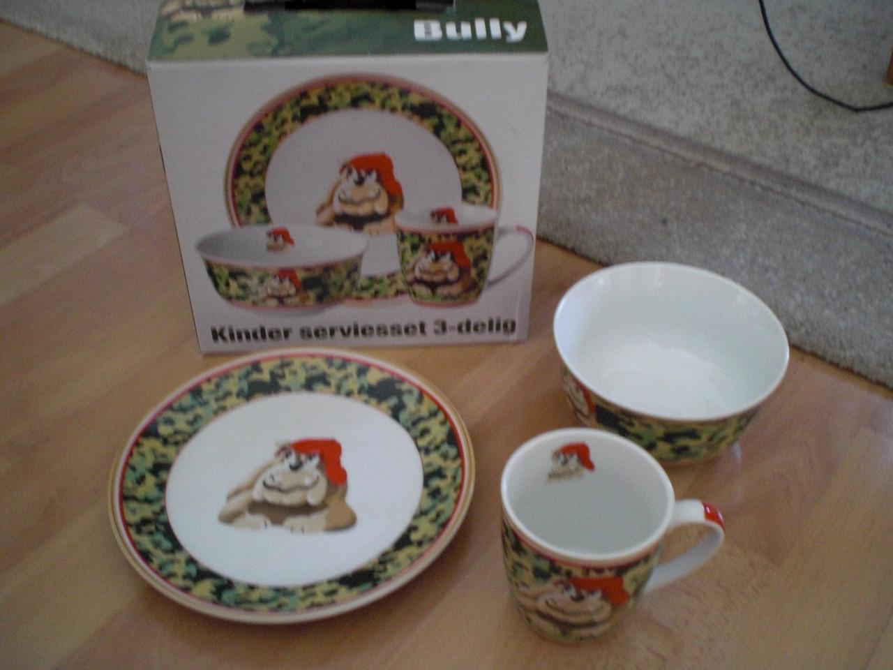 Peuter/kleuter servies Bully van aardewerk