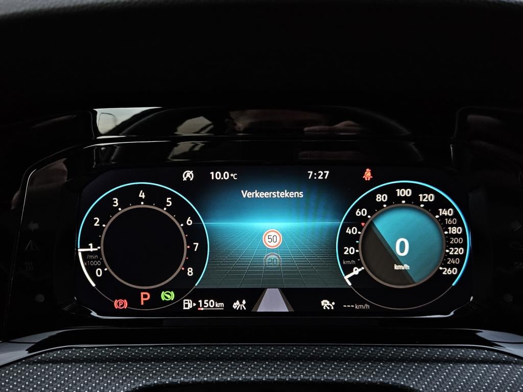 Volkswagen Golf variant 1.5 etsi r-line business | acc | elek. trekhaak