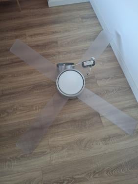 Gratis plafondventilator met licht