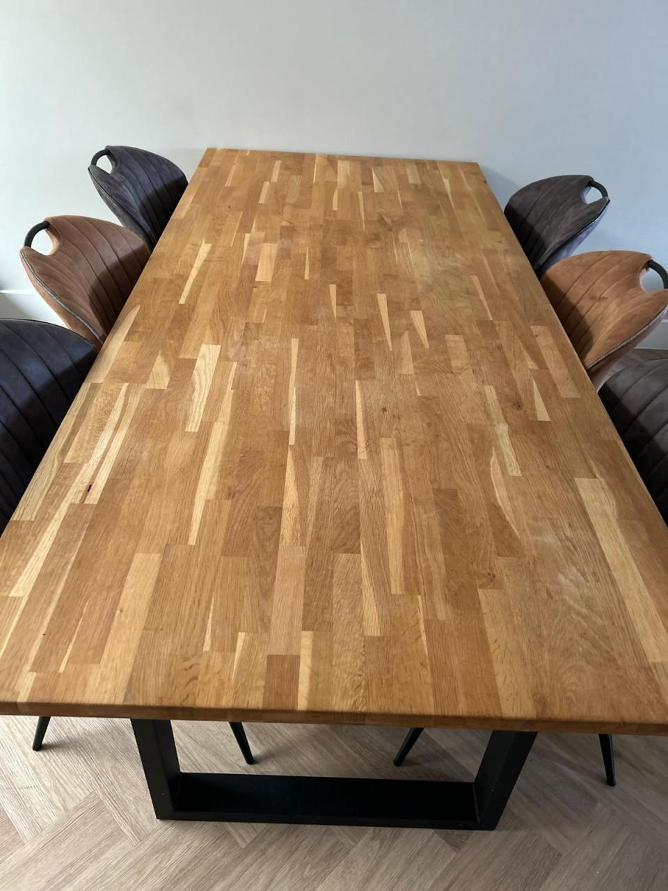 Mango houten tafel + 6 eetkamer stoelen