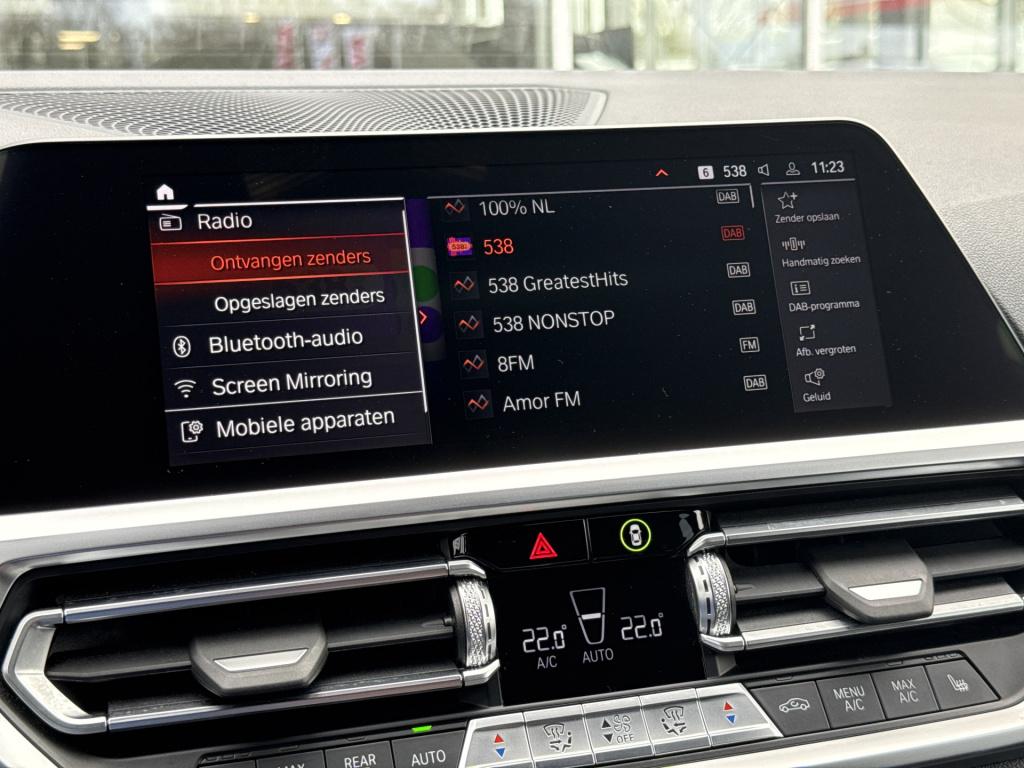 BMW 3-serie 320e m sport business edition plus | m performance | leder | la