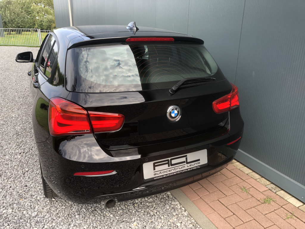 BMW 1 Serie 118i 136pk executive sportline 5-drs