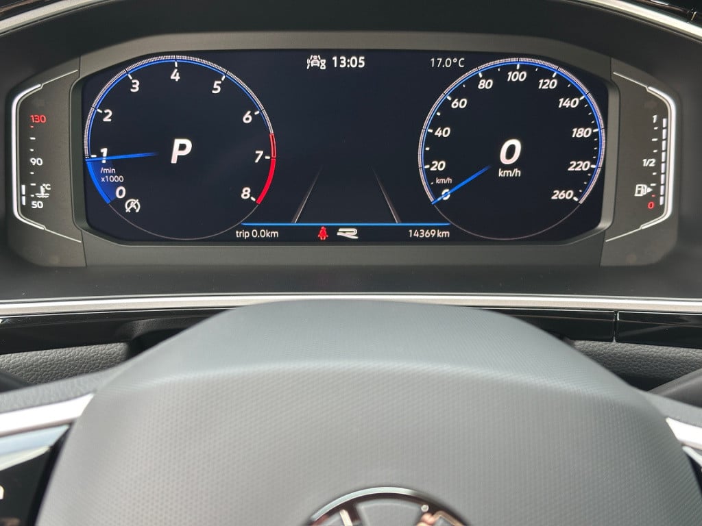 Volkswagen T-roc 1.5 tsi 150pk dsg r-line | camera | carplay | dode hoek | 