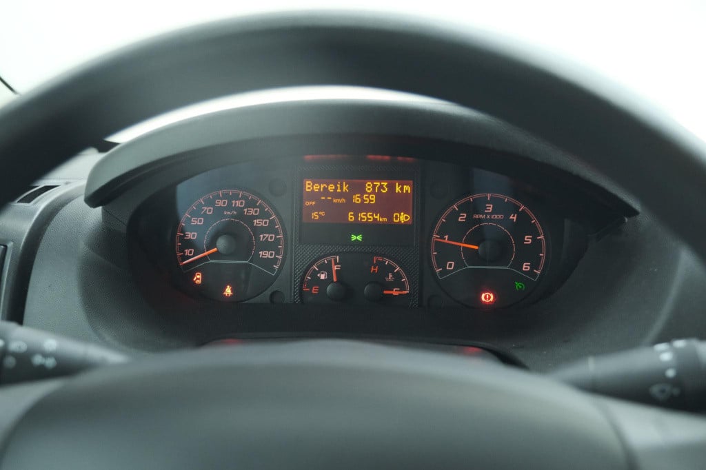 Peugeot Boxer 330 2.2 bluehdi 120 l1h1 premium | trekhaak | camera | betimm