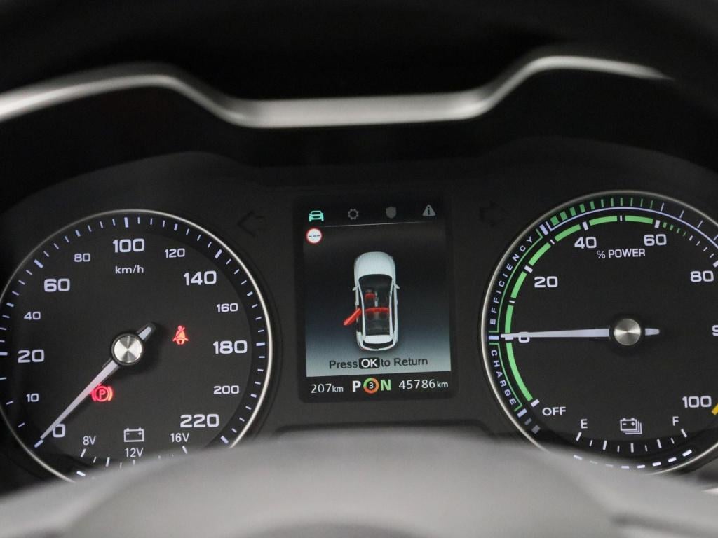 MG Zs Ev luxury 45 kwh | leder | panoramadak | carplay | stoelverwarming | 