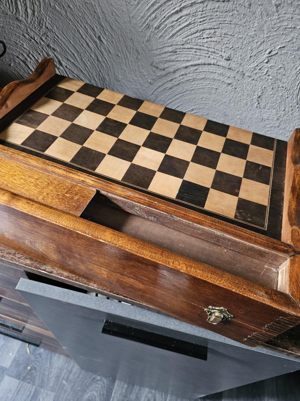 Antieke franse houten dam- en backgammonspel met lade