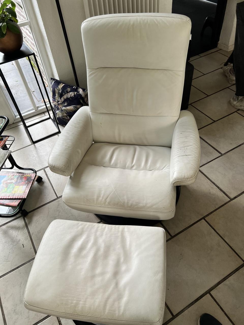 Disgin stoel leer met voeten steun