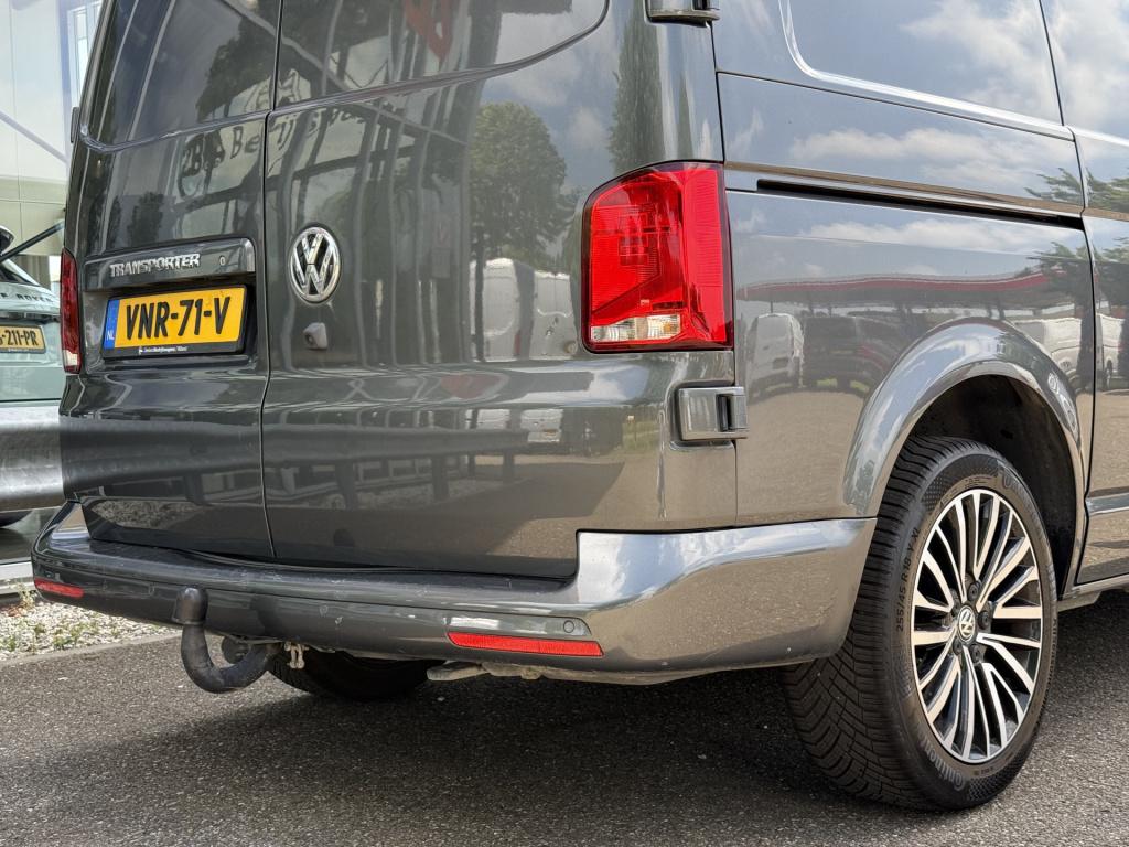 Volkswagen Transporter 2.0 tdi l1h1 28 | led | trekhaak | navi | carplay | 