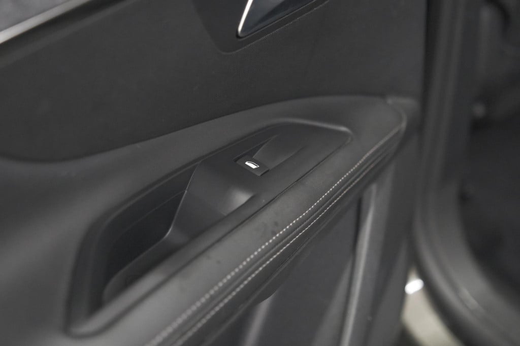 Peugeot 3008 puretech 130 eat8 blue lease premium | camera | elektronische 