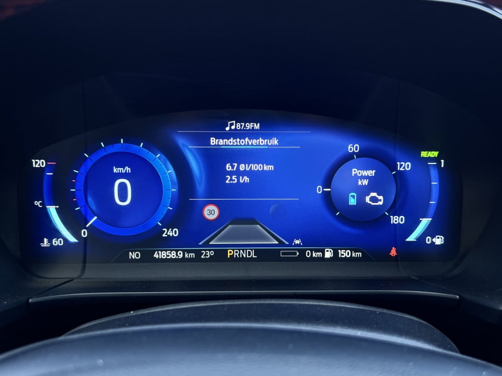 Ford Kuga 2.5 phev st-line x | camera | trekhaak | stoel/ stuur verwarming 
