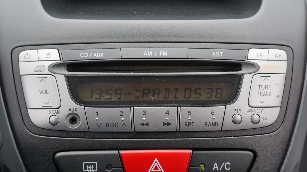Peugeot 107 1.0-12V Millesim 200 rijklaar incl garantie