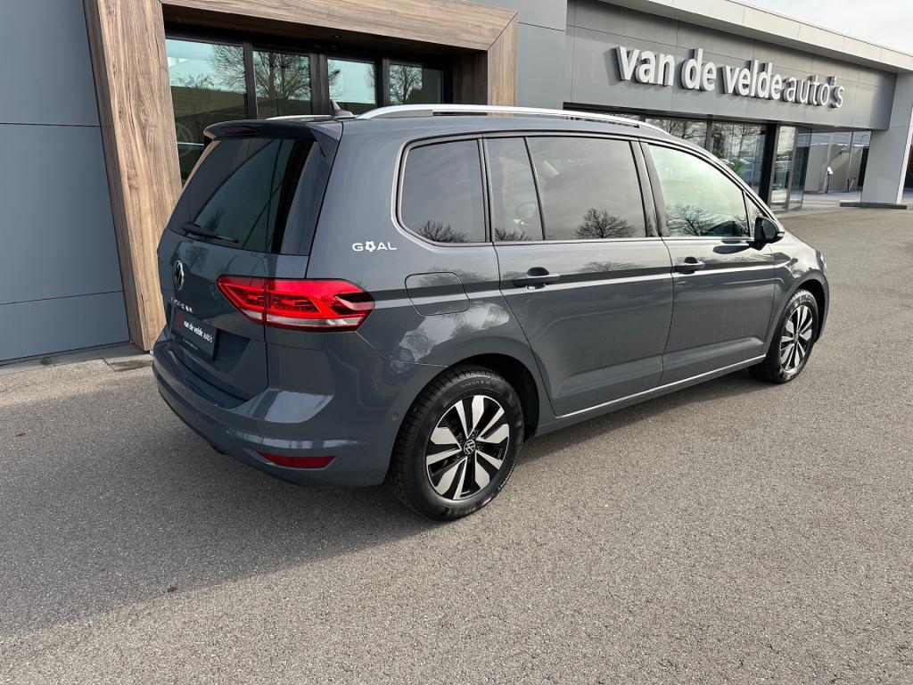 Volkswagen Touran 1.5 tsi 150pk dsg goal 7-persoons | trekhaak | dode hoek 