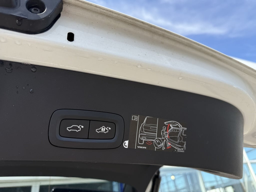 Volvo XC40 t5 262pk recharge| full options ! trekhaak