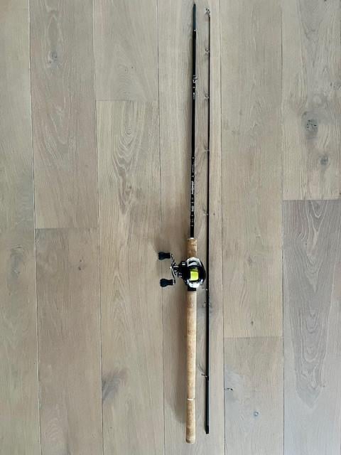 Mooie reel set voor het vissen op roofvis.