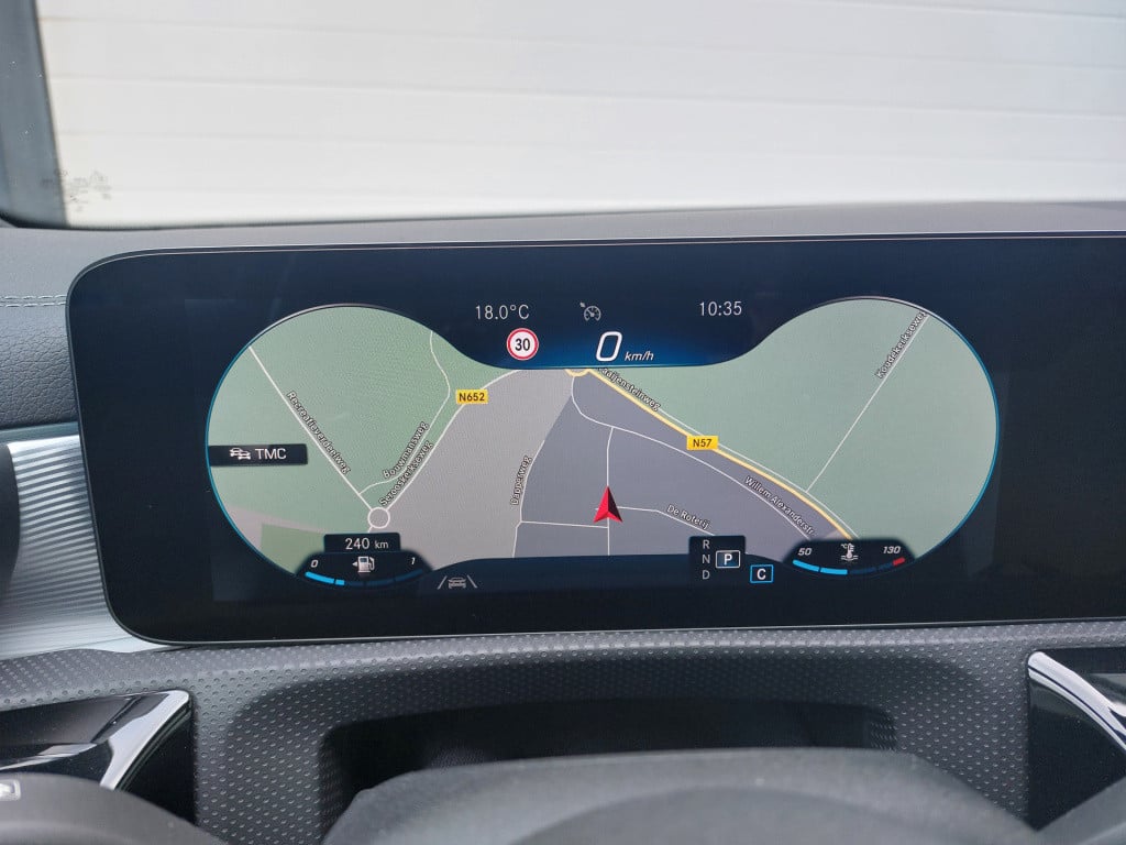 Mercedes-Benz Cla shooting brake 250 premium plus | zeer rijk uitgerust