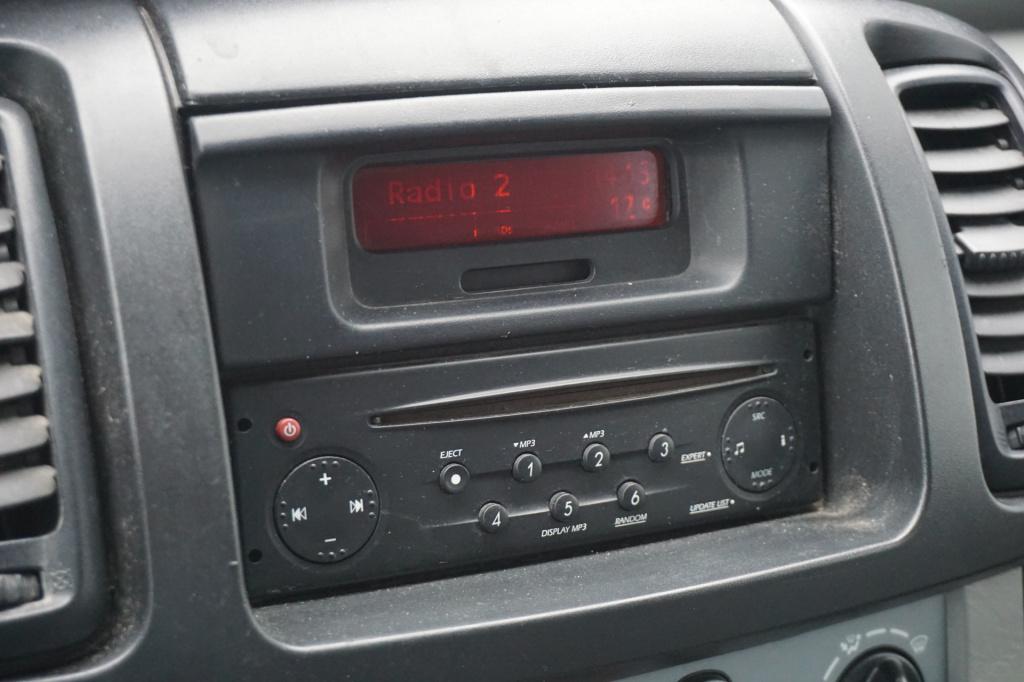 Renault Trafic 2.0 dci t29 l2h1 générique dc marge - dubbel cabine - elektr