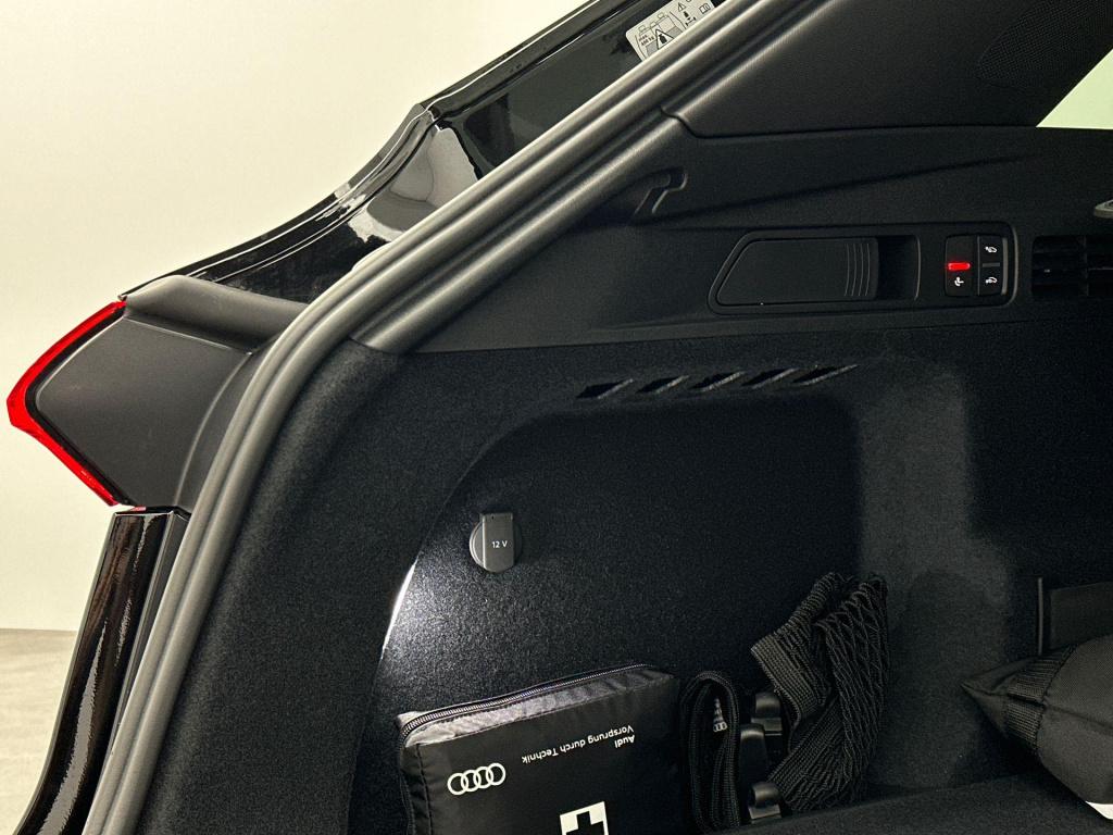 Audi Q5 s edition competition e-hybrid 270 kw / 367 pk suv