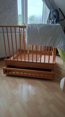 Box met boxkleed en opberglade.