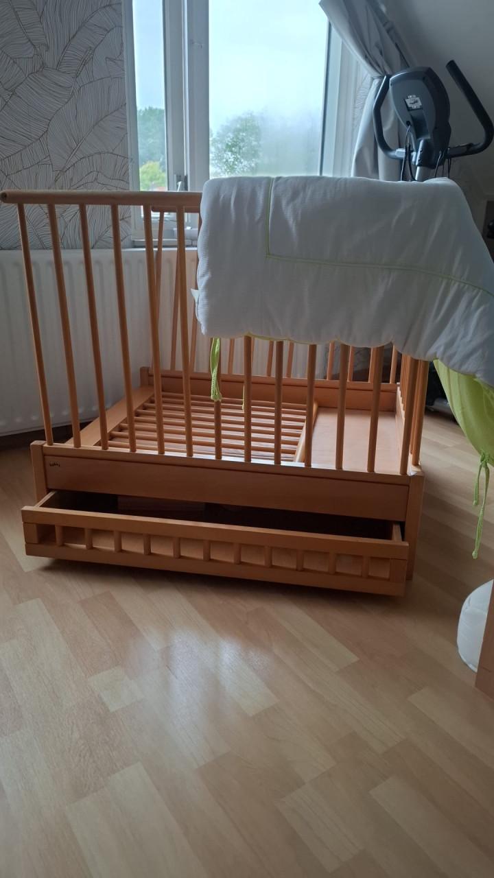 Box met boxkleed en opberglade.