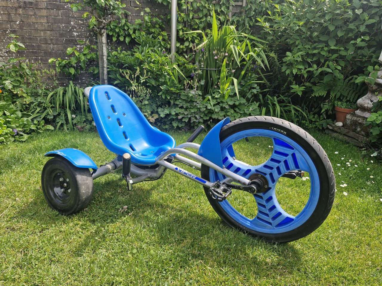 Jongens skelter