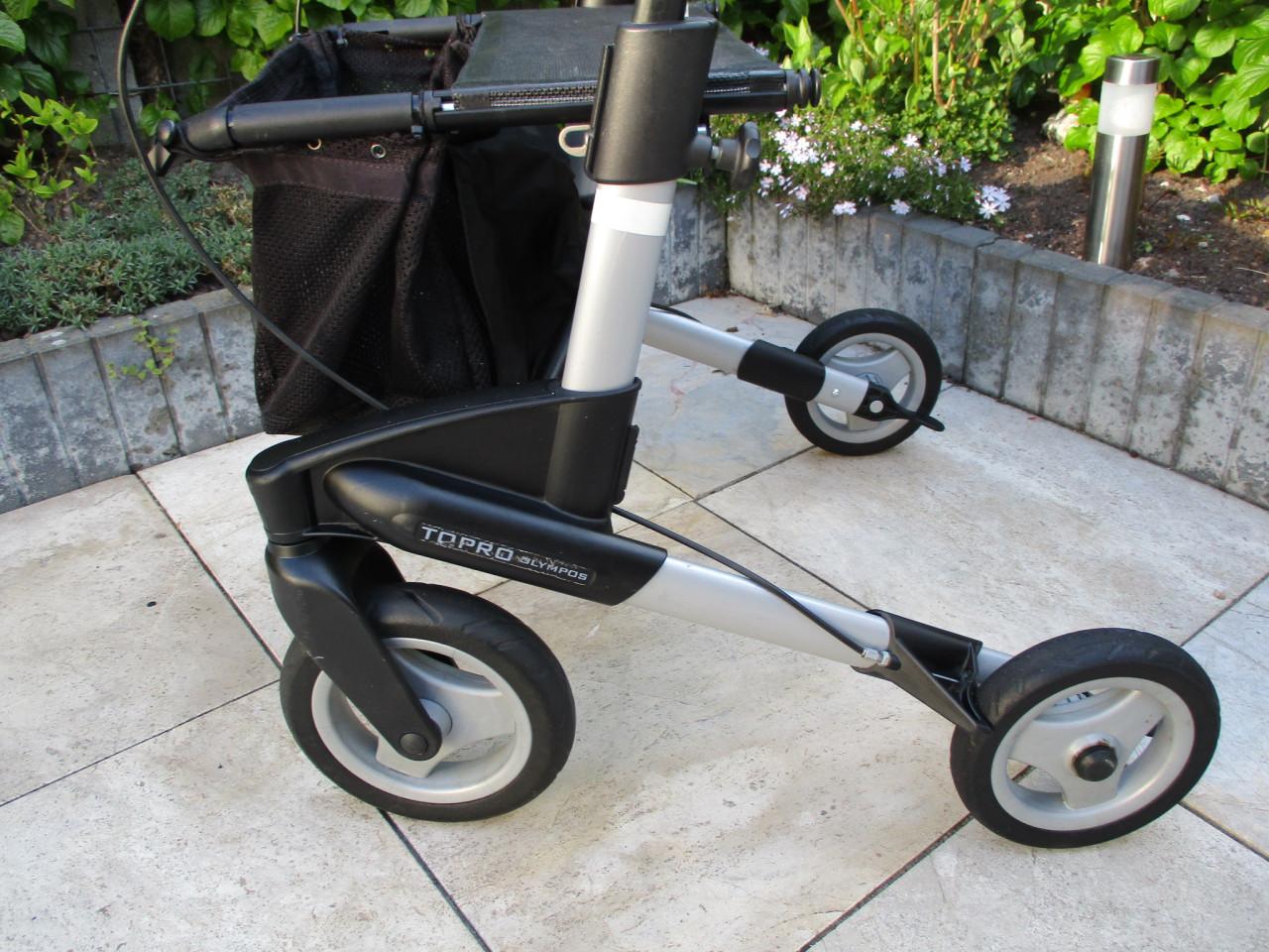 Zgan Topro OLympos  rollator met Softwielen zitje grote tas en rugleuning
