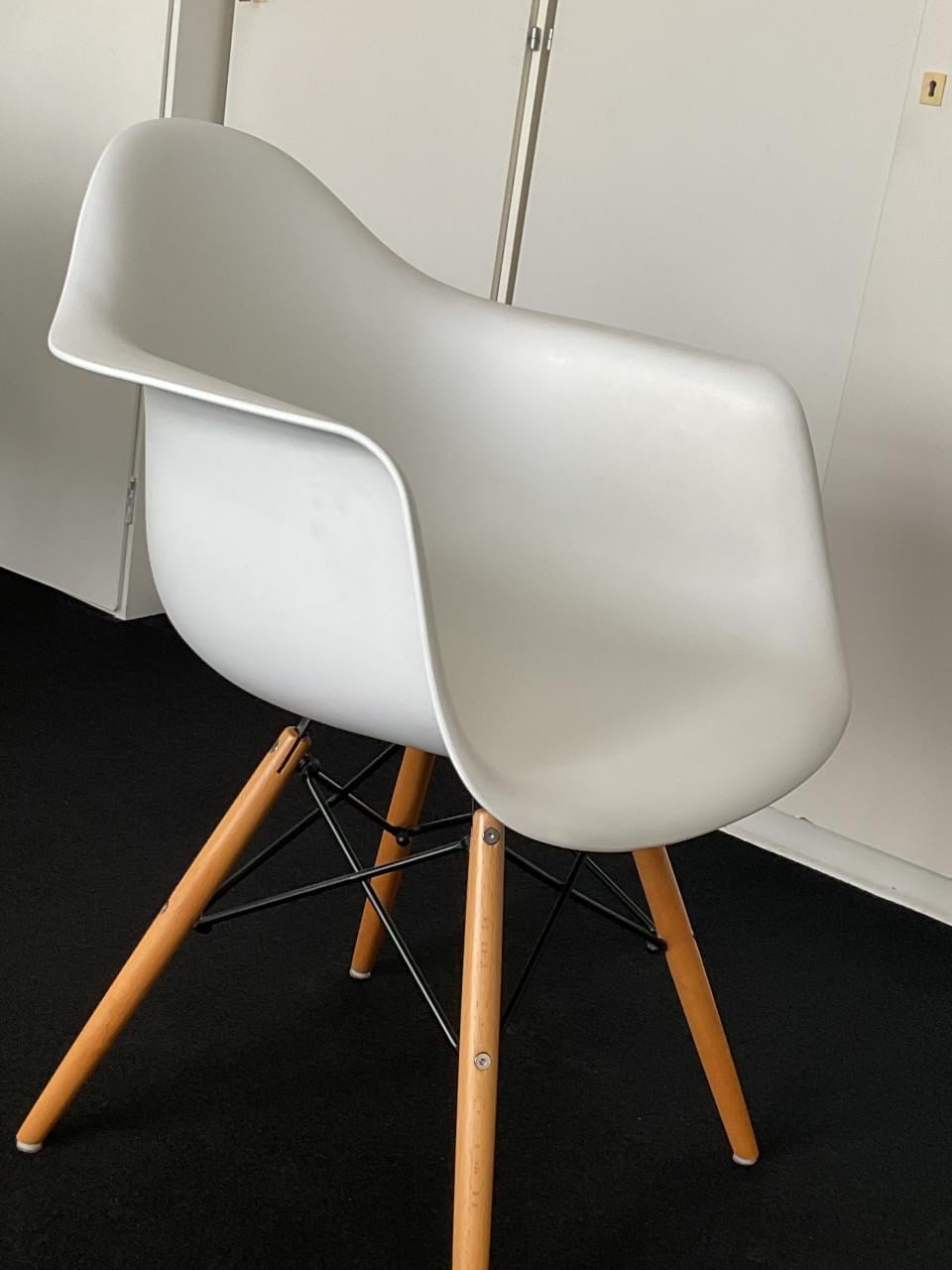 4 prachtige eetkamer kuipstoelen