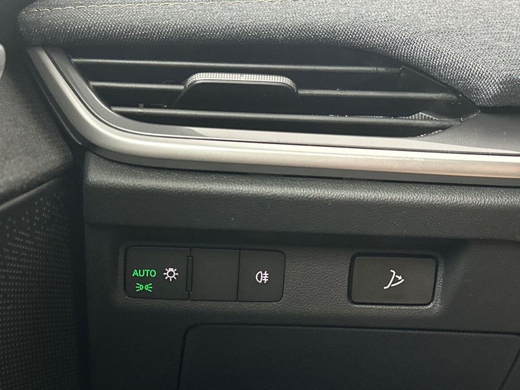 Skoda Elroq business edition tour elektromotor 210 kw / 286 pk
