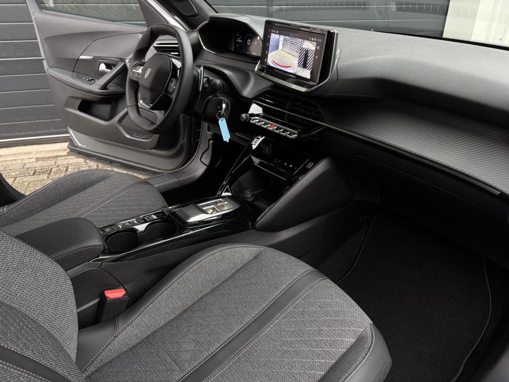 Peugeot 2008 automaat 1.2 puretech 130 allure