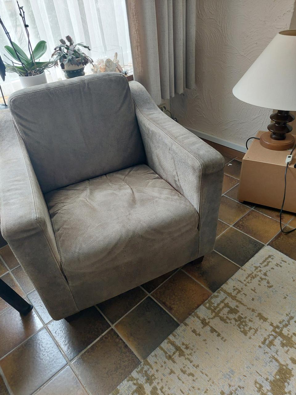 In goede staat : fauteuils 2 stuks