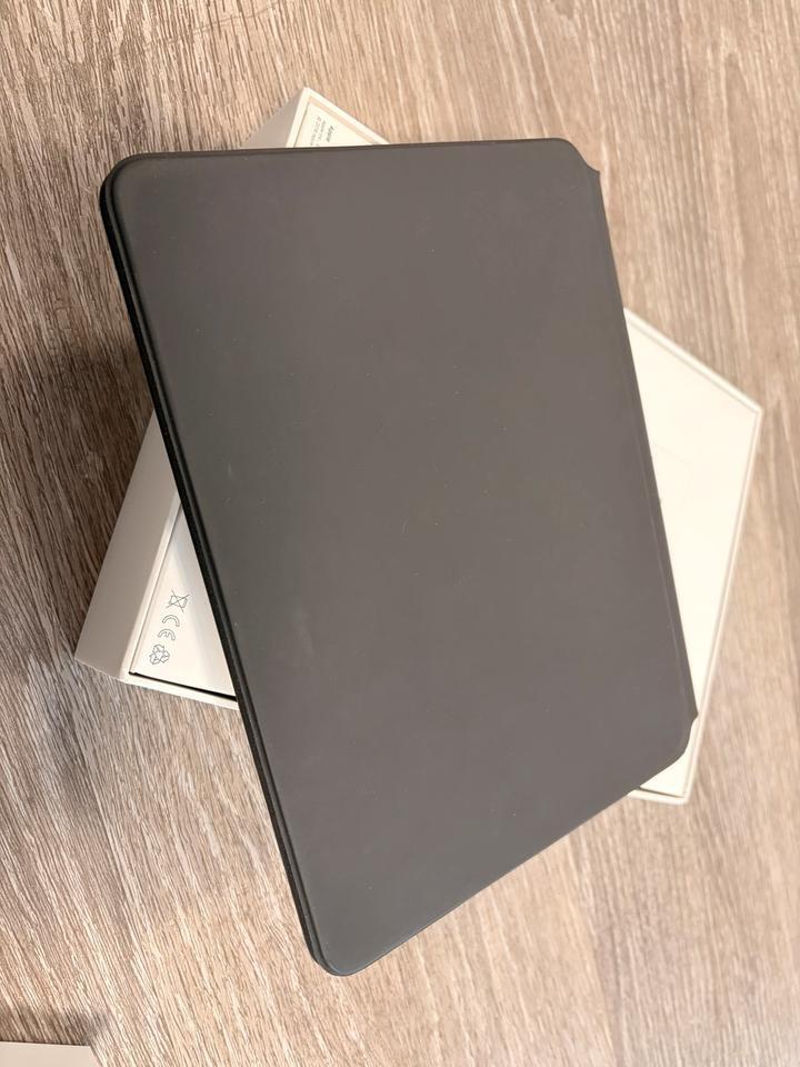 Apple iPad Pro 11 LTE 64GB met Magic Keyboard