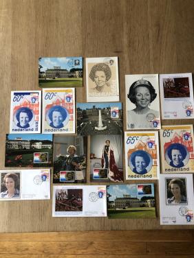 Koningshuis eerste dag herinnering uitgaven