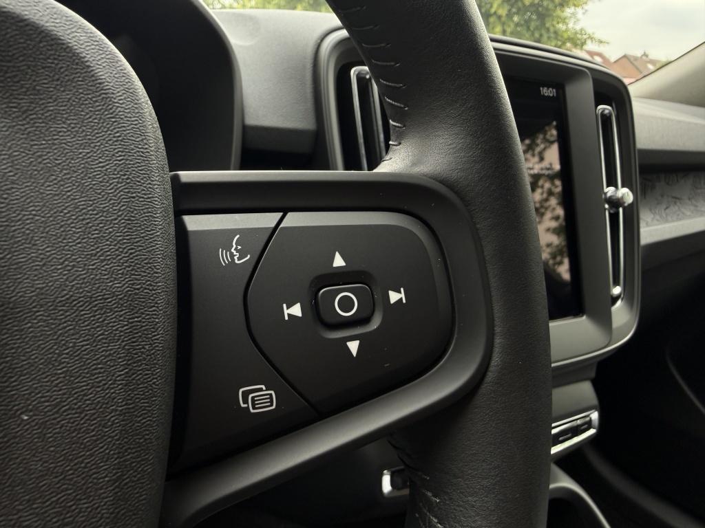 Volvo XC40 1.5 t2 momentum - 12.600km - nieuwstaat -
