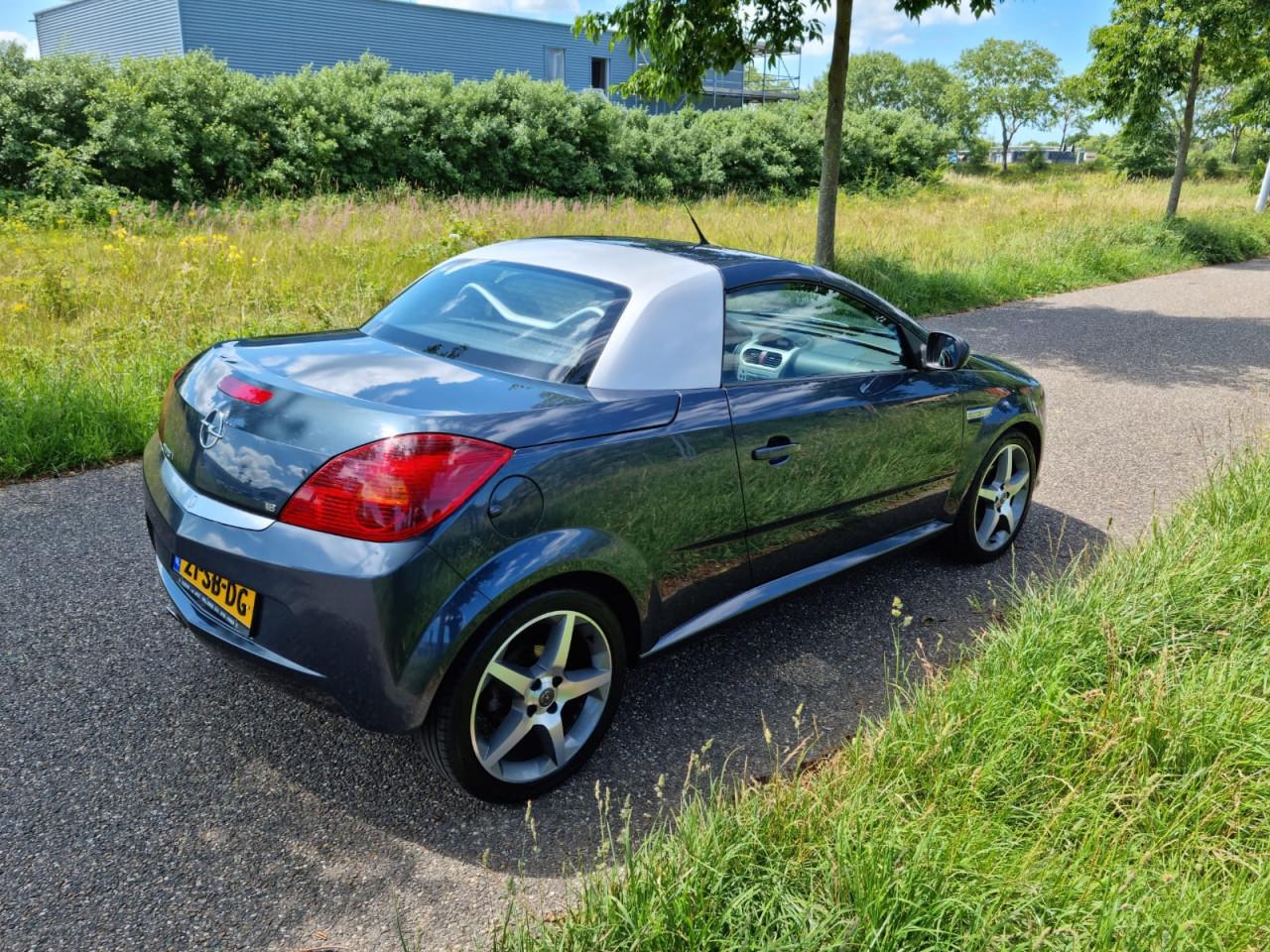 Opel tigra 1.8i cabrio 170.000km apk 1jaar bj 2005