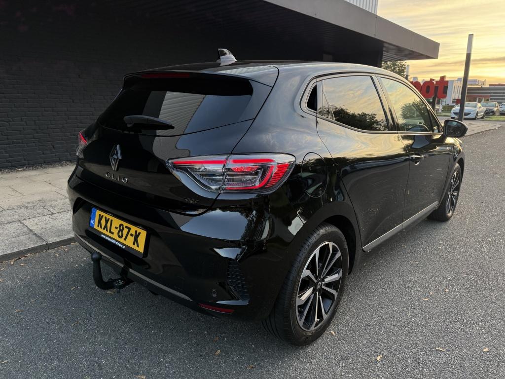 Renault Clio 1.6 e-tech full hybrid 145 evolution