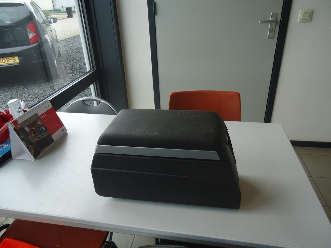 Armsteun meriva a achter