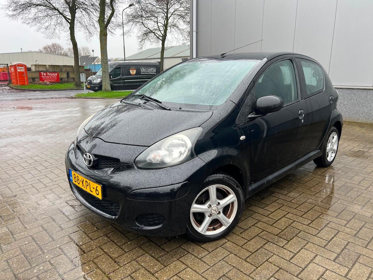 Toyota Aygo 1.0-12V Access 122.868KM Jaar apk
